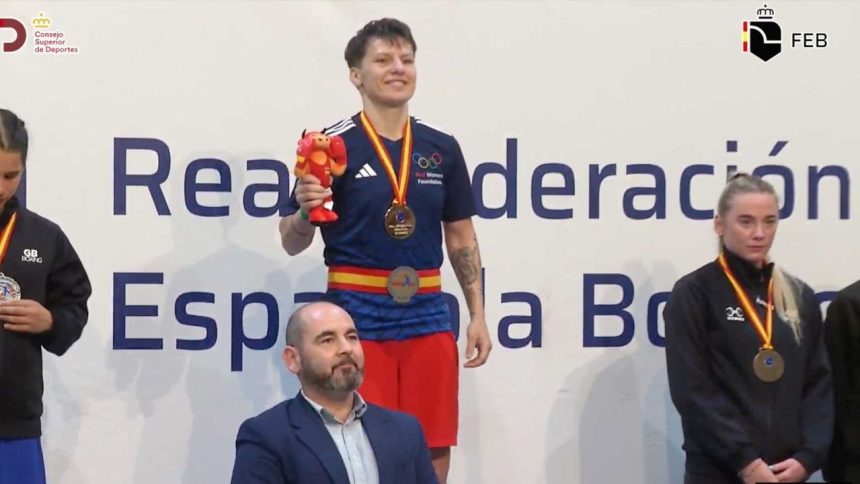 foto aur pentru romania lacramioara perijoc a iesit pe primul loc la turneul boxam elite 67a6faf6f2850