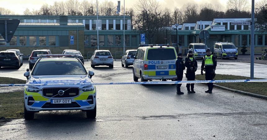 Cine este persoana care a ucis zece oameni într-o școală din Suedia. Poliția continuă ancheta privind motivele atacului armat. 1 foto cine este individul care a ucis zece oameni intr o scoala din suedia politia inca ancheteaza motivul din spatele atacului armat 67a45f4a2016a