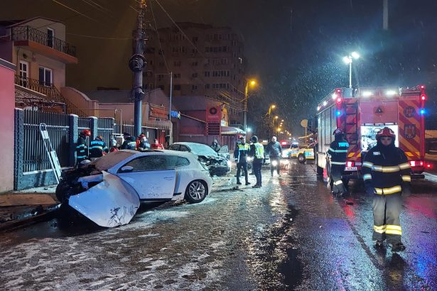 foto constanta un tanar de 19 ani se zbate intre viata si moarte dupa ce a derapat cu masina si a intrat in 2 masini parcate 67b181b9d6dfa