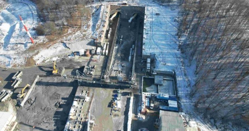 Patru tuneluri sunt forate pe traseul viitoarei căi ferate Brașov - Sighișoara. Care este stadiul lucrărilor? 1 foto patru tuneluri sunt forate pe traseul viitoarei cai ferate brasov sighisoara in ce stadiu sunt lucrarile 67a3d2f1eaf5e