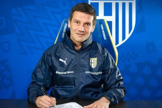 foto reactii dure ale fanilor parmei dupa numirea lui cristi chivu de la buona serie b la lotteria dar si buona f 67b4775ddb202