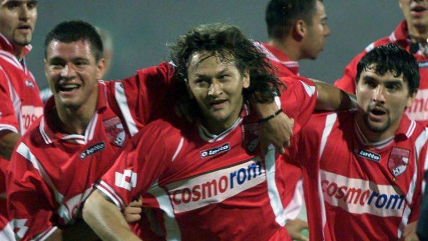 foto si video la multi ani danut lupu magicianul fotbalului romanesc implineste astazi 58 de ani video cu golurile din dinamo steaua 6 4 si de la cm 67c04a4328db6