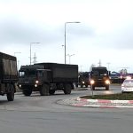 foto video atentie soferi trafic ingreunat in constanta din cauza unui convoi militar 679e3d41634e4