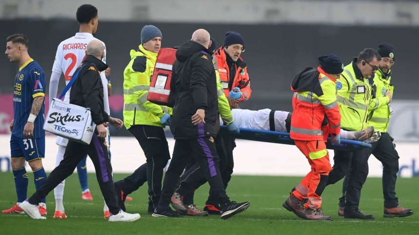 galerie foto italia ingrozita de scenele cu moise kean al doilea golgheter din serie a s a prabusit pe gazon verdictul medicilor 67bb714caad20