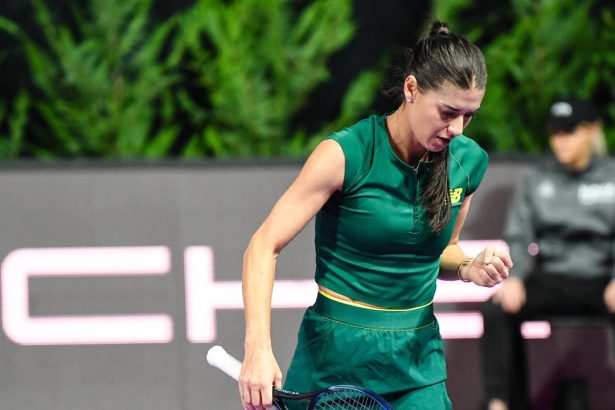galerie foto maratonista sorana cirstea in sferturi la dubai a eliminat numarul noua wta dupa trei ore de joc 67b63271e73e0