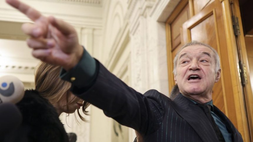 gigi becali dezvaluie i a propus un salariu urias lui darius olaru raspunsul jucatorului sageata pentru marius sumudica 67b2649b29bc4