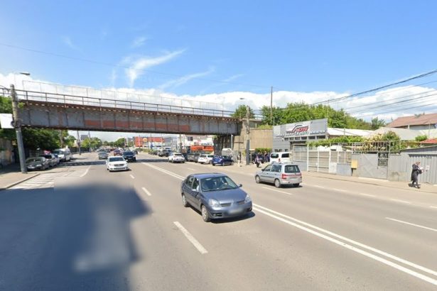 iata imaginea ce intampina oamenii care intra in constanta cand va fi reabilitat podul de cai ferate butelii ce traverseaza bulevardul i c bratianu 67a5deb9c3868