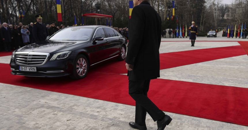 in cat timp a parcurs klaus iohannis drumul de la bucuresti la sibiu fara antemergator 67ade77df372c