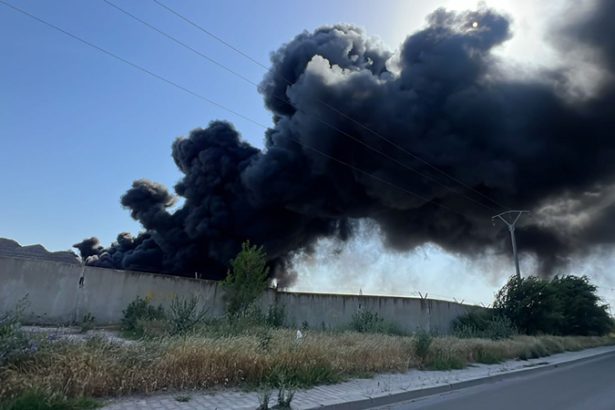 incendiu violent la medgidia ard cauciucuri la fosta fabrica imum 67b9f75b26166