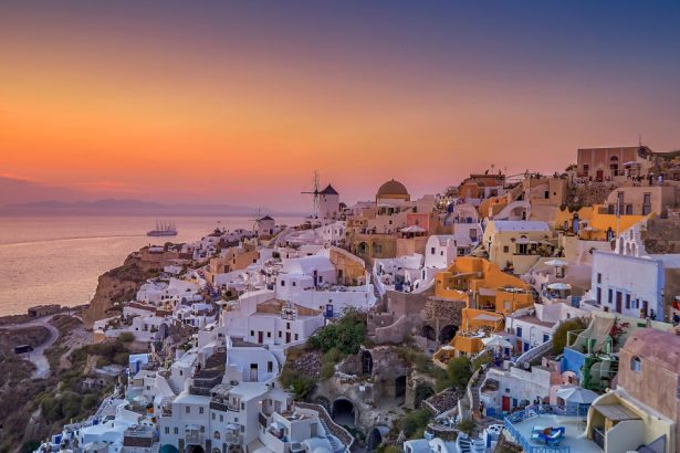 insula santorini zguduita de 21 500 de seisme in ultimele trei saptamani specialistii nu exclud riscul unui cutremur major 67b728b80233c