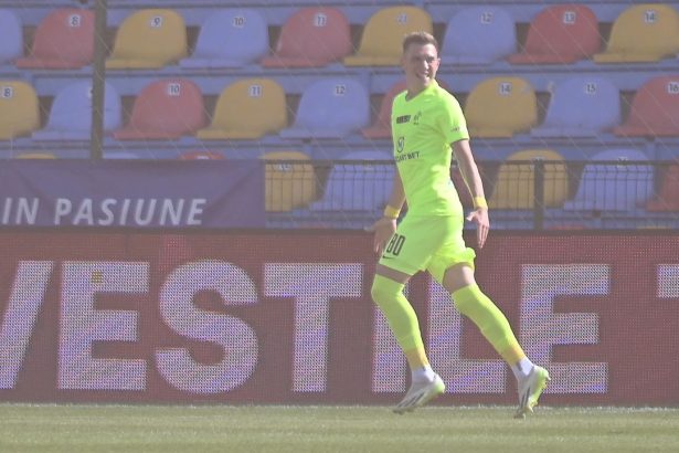 intelegerea dintre fcsb si poli iasi dupa transferul lui andrei gheorghita 67a1f0c8904ba
