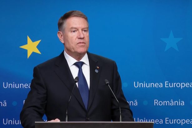 iohannis explica de ce nu vrea sa plece din functie este o tema populista 6 milioane de romani m au votat ca sa fac lucrurile ca la carte si cartea e constitutia care spune sa stau 67a093ad53e75