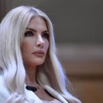 Laura Vicol, soția acționarului principal Nordis, mesaj pe Facebook în timpul perchezițiilor DIICOT 2 laura vicol sotia actionarului principal nordis mesaj pe facebook in timpul perchezitiilor diicot 67a0917bf093b