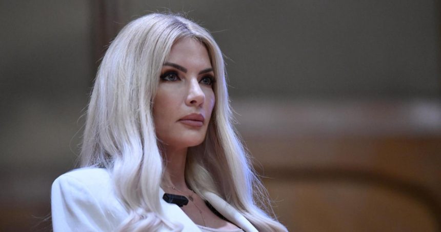 laura vicol sotia actionarului principal nordis mesaj pe facebook in timpul perchezitiilor diicot 67a0917bf093b