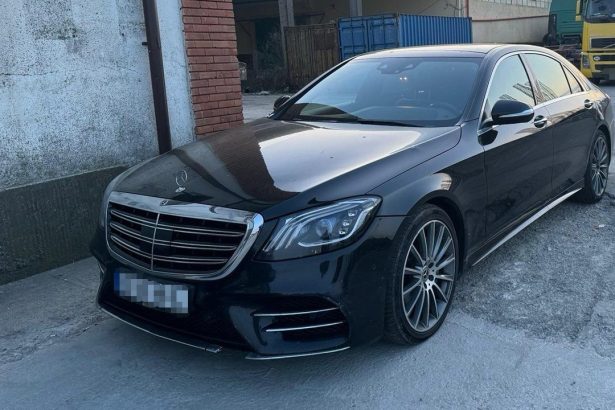 limuzina mercedes cautata pentru confiscare gasita la agigea 67af16e51b12f