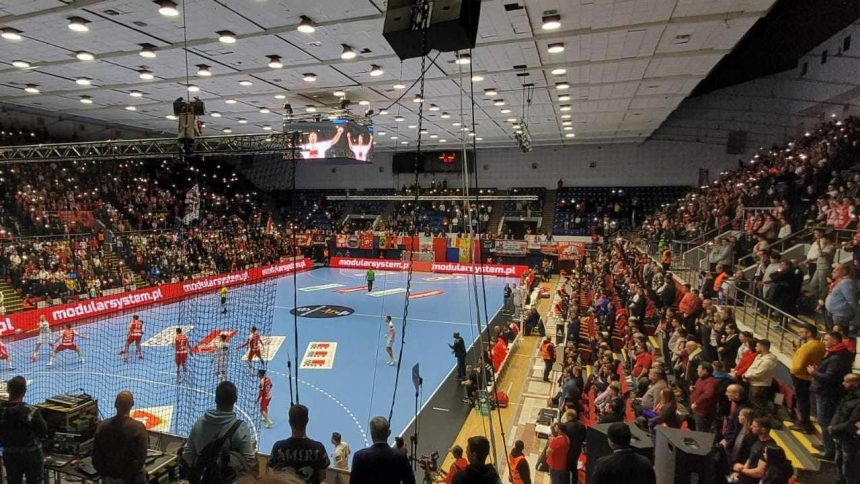 maghiarii au reactionat dupa momentele emotionante de la dinamo veszprem un moment rar 67ae5b587a53f