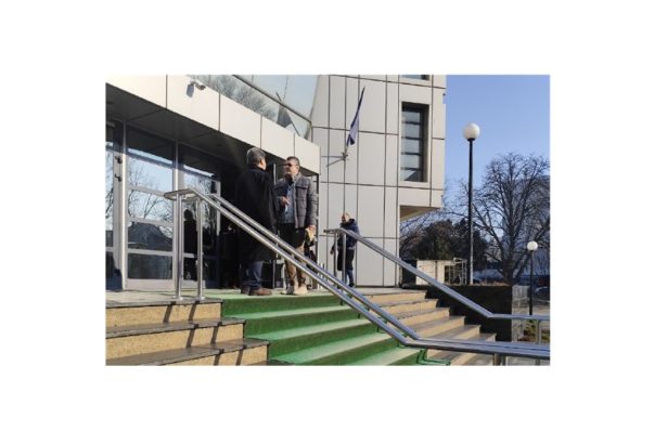 marius sponoche suspendat din functia de manager al spitalului cernavoda dna cere arestarea lui ce spune directorul 67bd7445084ed