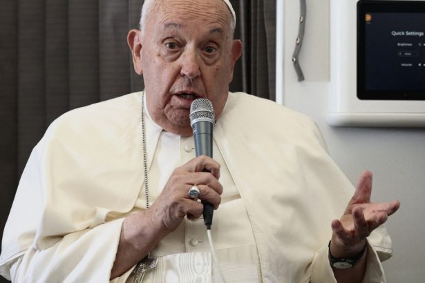 mesajul papei francisc dupa ce trump a ordonat expulzarea masiva a migrantilor incalca demnitatea multor barbati si femei 67ab640827d4f