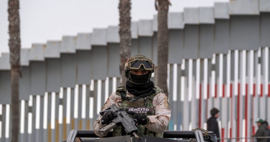 mexicul trimite 10 mii de soldati la granita cu sua care este motivul 67a25abad1ba0