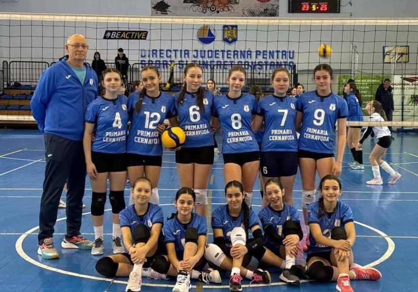 Micile voleibaliste de la Axiopolis Cernavodă joacă pe teren propriu vineri și sâmbătă. 1 micile voleibaliste de la axiopolis cernavoda joaca vineri si sambata pe teren propriu 67b7b97409217