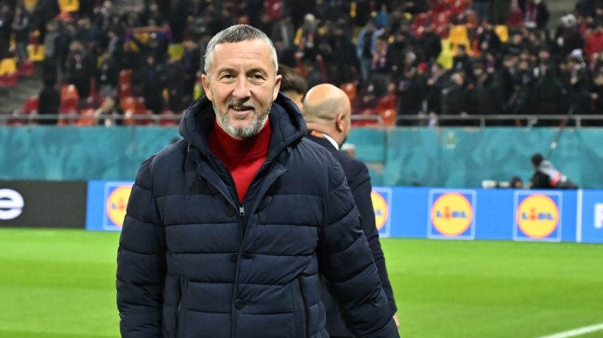 mihai stoica nu l a uitat pe marius sumudica ironie pentru antrenorul giulestenilor 67b8e35c7b39f