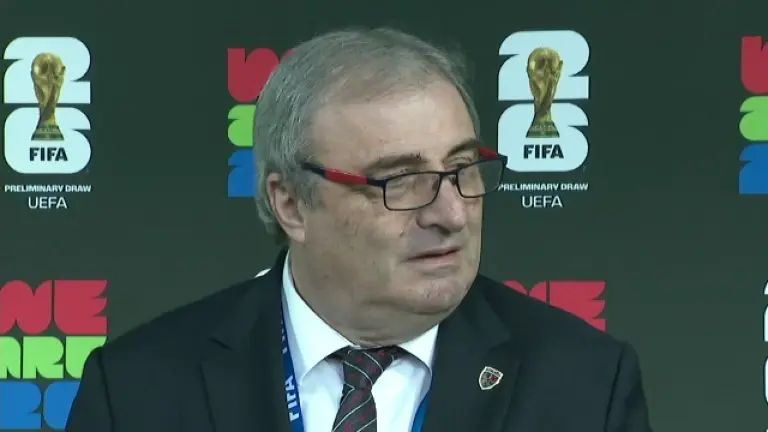 mihai stoichita ei sunt ambasadorii fotbalului din romania cine a mai facut asta nimeni 67c1e2138f26d