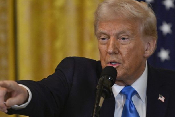 ministrul polonez al apararii polonia cheltuieste mult pe armament pentru a ramane prietena cu donald trump e un fel de asigurare 67a31fb1d5467