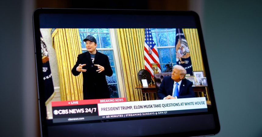 Musk și Trump intenționează să desființeze Biroul de Protecție Financiară a Consumatorilor. „Se pregătește una dintre cele mai mari escrocherii” 1 musk si trump vor sa elimine biroul de protectie financiara a consumatorilor se pune la cale una dintre cele mai mari escrocherii 67bf432a18b5c