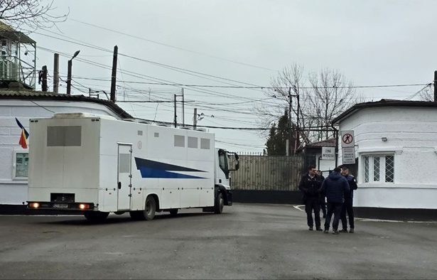 navodari tanar de 24 de ani prins si incarcerat la poarta alba dupa ce s a specializat in falsificarea de valori 679f4c0361c4c