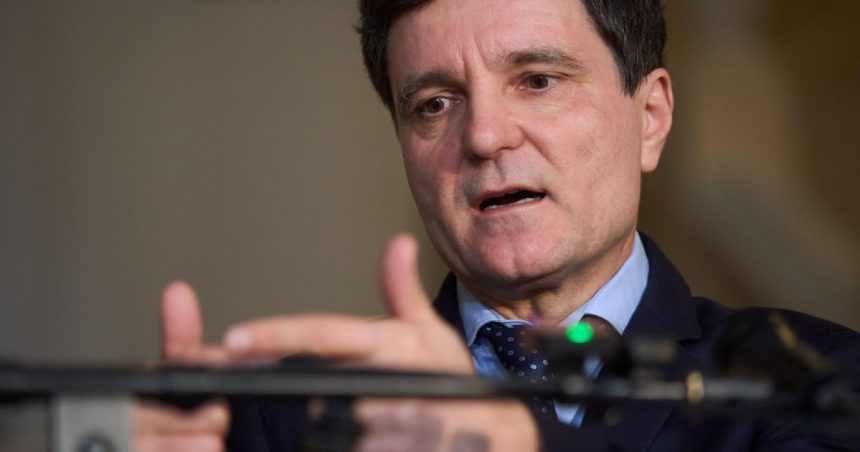 Nicuşor Dan: Obiectivul nostru în campanie este să convingem românii că este necesară o schimbare reală, menținând direcția occidentală. 1 nicusor dan miza pentru noi in campanie este sa convingem romanii ca e nevoie de o schimbare reala cu pastrarea directiei occidentale 67bb244ef022b