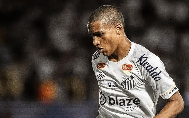 noua senzatie a braziliei cine este pustiul de la santos pe care se bat fortele europei 67a5a27074d78