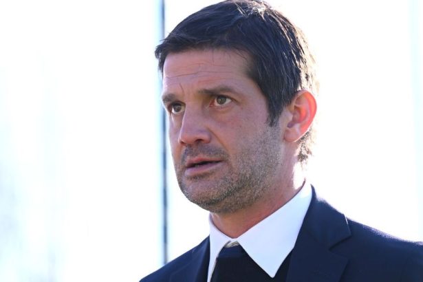 nu sunt disperat nu ma pacaleste nimeni raspuns categoric al lui cristi chivu despre ofertele primite 67ac528b65516