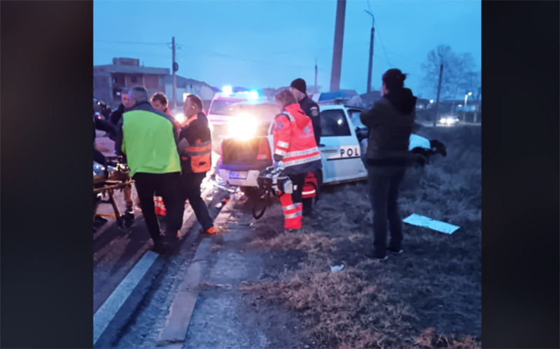 o autospeciala de politie si un autoturism s au ciocnit aproape de podul spre statiunea 2 mai 67c0994d250b2