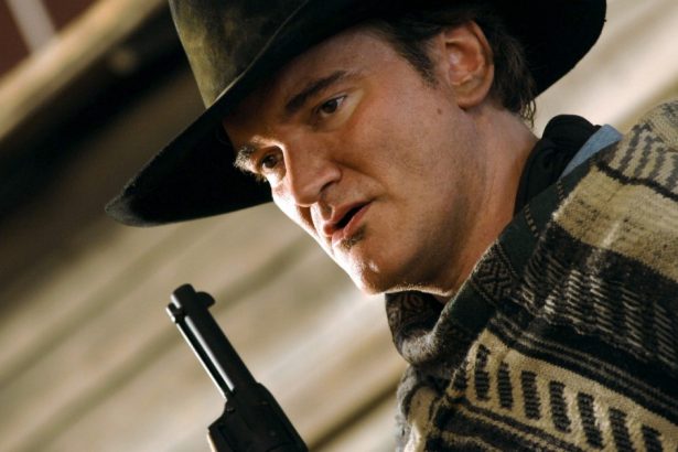 o femeie din crimeea ocupata a fost amendata de autoritatile ruse pentru o mema cu tarantino promova unui stil de viata fara copii 679f4de82f175