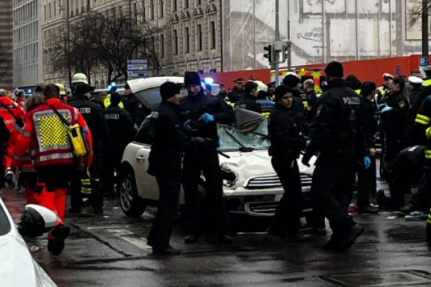 o masina a intrat intentionat in multime in munchen cel putin 20 de persoane au fost ranite 67addccdf11c2