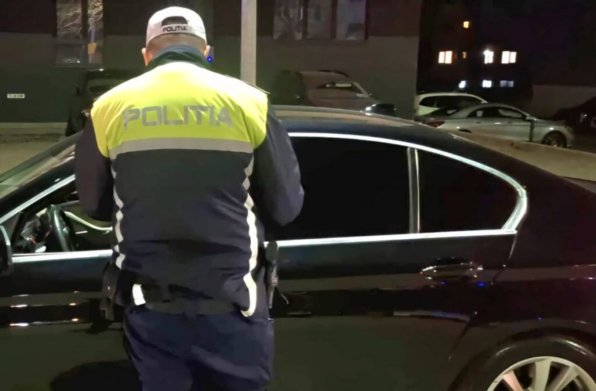 O șoferiță, prinsă în stare avansată de ebrietate pe bulevardul Independenței din Mangalia. Avea o alcoolemie incredibilă! 1 o soferita prinsa beata crita pe bulevardul independentei din mangalia avea o alcoolemie incredibila 679f4f882206b