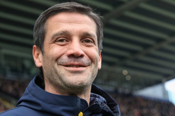 oficial cristi chivu da lovitura jucatorul a pus pixul pe foaie contract pana in 2029 67be377923e39