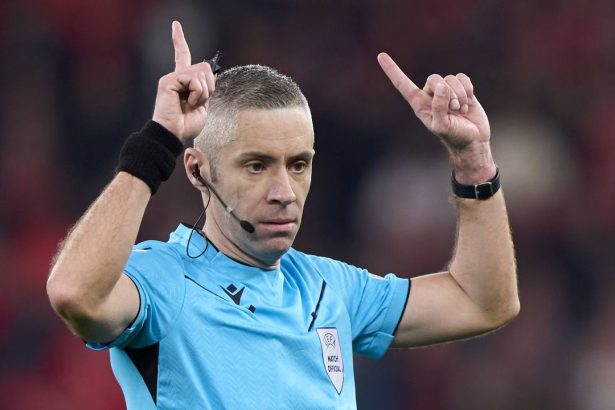 oficial radu petrescu si ovidiu hategan vor arbitra un fotbalist roman in play off ul conference league 67ab559686223