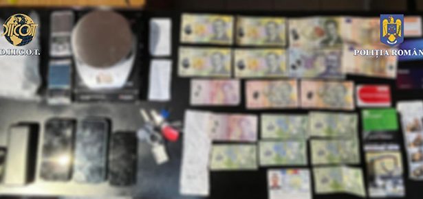 pachetele de canabis scoase la vanzare pe plaja la constanta trei traficanti de cocaina si iarba calcati de mascati 67acd9e24374f
