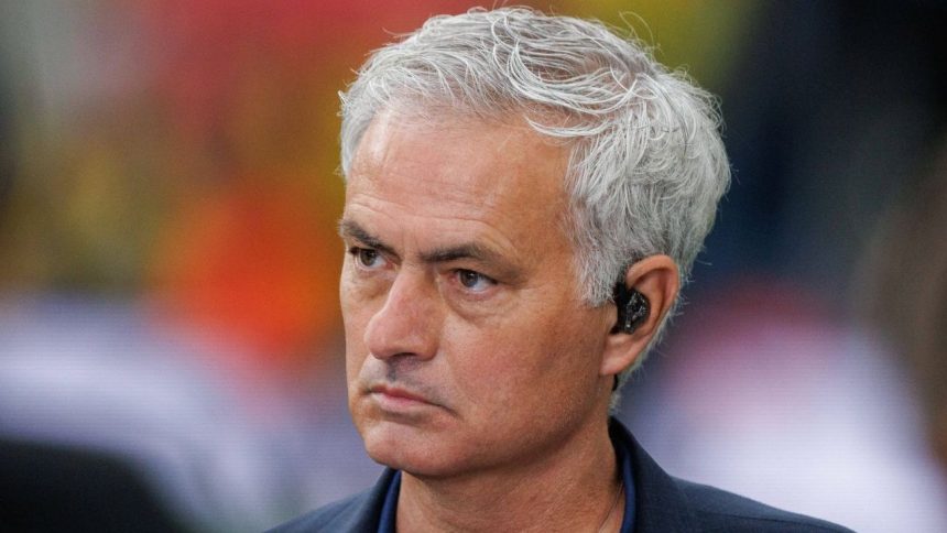 pedeapsa dura pentru jose mourinho cate etape de suspendare a primit dupa incidentele de la derby ul cu galatasaray 67c09b2108ae9