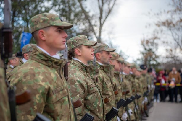 personalul militar va continua sa primeasca plata orelor suplimentare si in 2025 inclusiv pentru zilele de repaus si sarbatori legale 67b76cf6c5d9b
