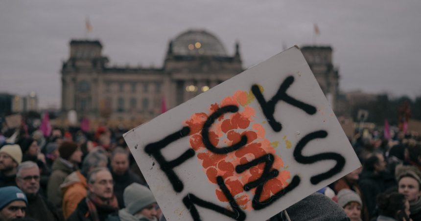 Peste 50% dintre germani sprijină colaborarea cu partidul extremist AfD în privința imigrației 1 peste 50 dintre germani sustin cooperarea cu partidul extremist afd in problema imigratiei 67a3853f32719