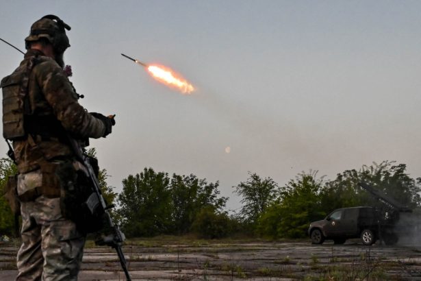peste 8 000 de obuze si drone kamikaze trase de rusi asupra ucrainenilor in ziua in care putin vorbea cu trump despre pace in ucraina 67add249460dc