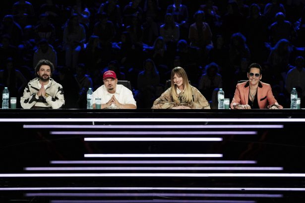 povestea de viata emotionanta a cezarei concurenta care urca in aceasta seara pe scena x factor reactia lui puya fetele mele n ar fi niciodata pregatite pentru asta 67a8c33748d7f