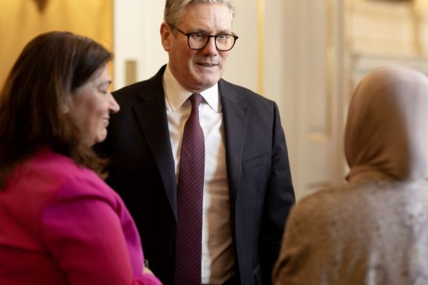 premierul britanic este in interesul washingtonului sa sprijine kievul keir starmer se intalneste cu donald trump 67bb0cc77f5ab