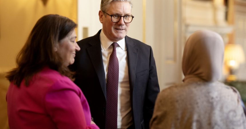 premierul britanic este in interesul washingtonului sa sprijine kievul keir starmer se intalneste cu donald trump 67bb0cc77f5ab