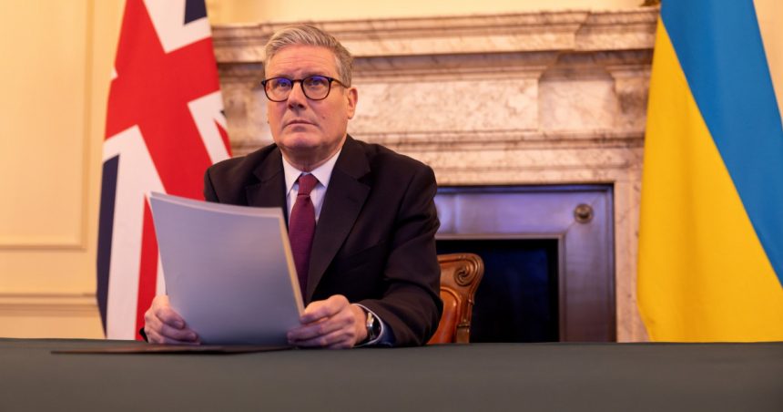 Premierul Keir Starmer susține că Putin „nu deține toate cărțile” în Ucraina, contrar declarațiilor lui Trump. 1 premierul keir starmer afirma ca putin nu detine toate cartile in ucraina in ciuda afirmatiilor lui trump 67bc956df0dc5