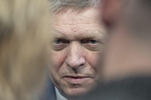 premierul prorus slovac robert fico a depistat noi dusmani ai tarii politicienii din cehia 679f788e523ea