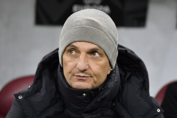 razvan lucescu prabusire cu paok inca o infrangere intr un sezon de care se alege praful cifrele spun totul 67bb8a07aa375