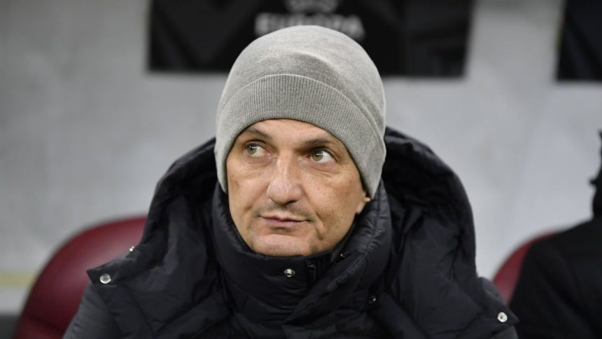 razvan lucescu prabusire cu paok inca o infrangere intr un sezon de care se alege praful cifrele spun totul 67bb8a07aa375